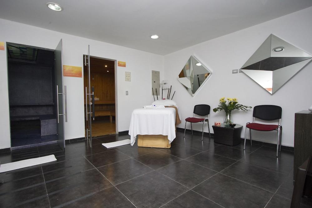 פריירה Zi One Luxury Hotel מראה חיצוני תמונה