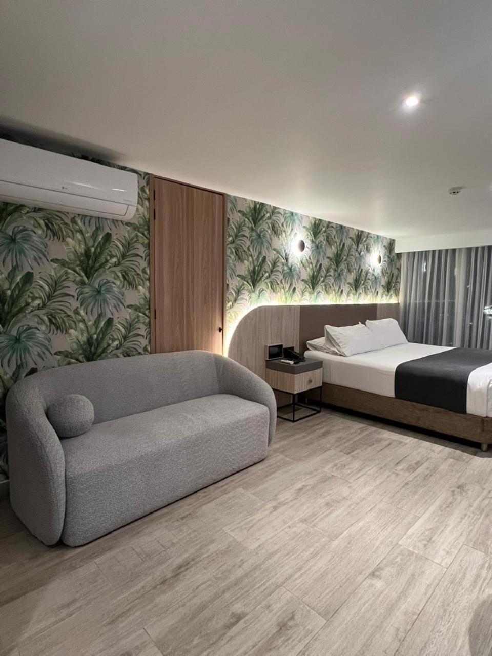 פריירה Zi One Luxury Hotel מראה חיצוני תמונה