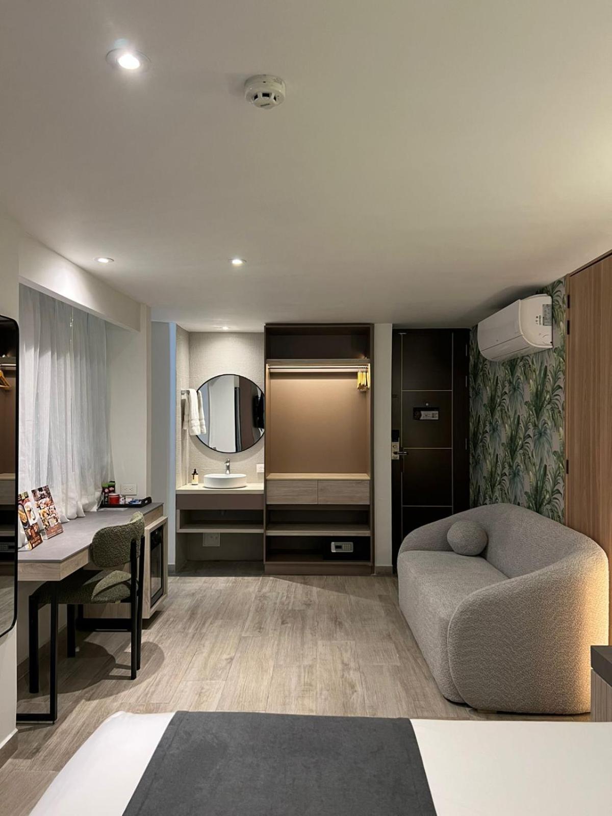 פריירה Zi One Luxury Hotel מראה חיצוני תמונה