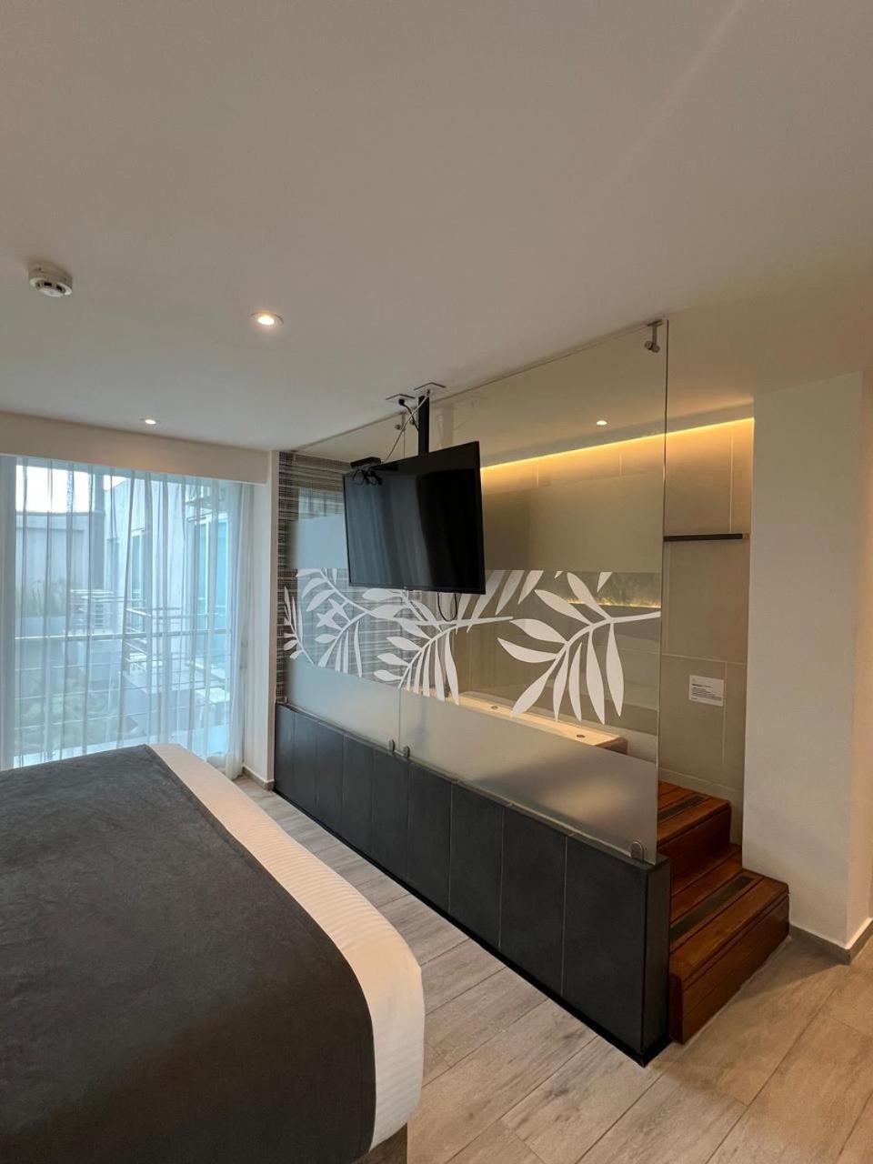 פריירה Zi One Luxury Hotel מראה חיצוני תמונה