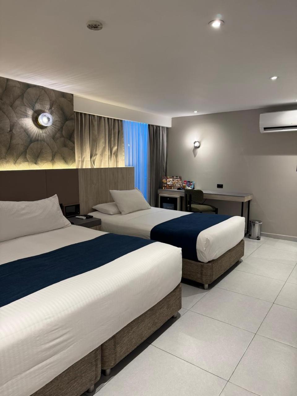 פריירה Zi One Luxury Hotel מראה חיצוני תמונה
